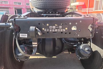 ���J6P ����� 13.2L LNG 530���� 6X4 һ�����12�� �߶� ǣ����ͼƬ