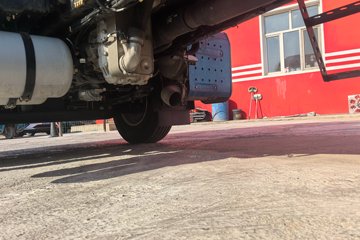 ���J6P ����� 13.2L LNG 530���� 6X4 һ�����12�� �߶� ǣ����ͼƬ