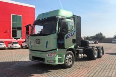 一汽解放 J6P 6X4 纯电动牵引车465.99kWh