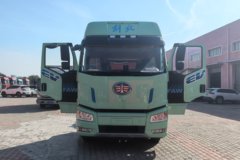 一汽解放 J6P 6X4 纯电动牵引车465.99kWh