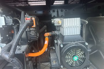 Զ�� ����H9M 4.5T 4.1�׵��ż״����ʽ���̻�϶�����դʽ�Ῠ ��о15kWhͼƬ
