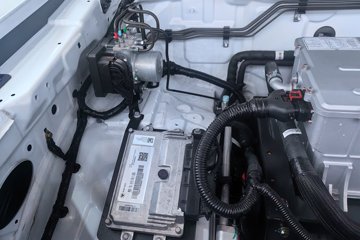 ���� �󽫾�EV 2025�� ��׼�� ���� ����˫��Ƥ�� ����ʱ��88kWhͼƬ