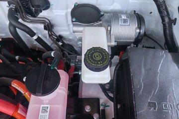 ���� �󽫾�EV 2025�� ��׼�� ���� ����˫��Ƥ�� ����ʱ��88kWhͼƬ