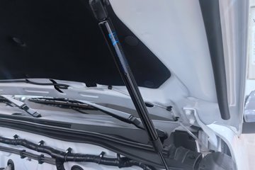 ���� �󽫾�EV 2025�� ��׼�� ���� ����˫��Ƥ�� ����ʱ��88kWhͼƬ