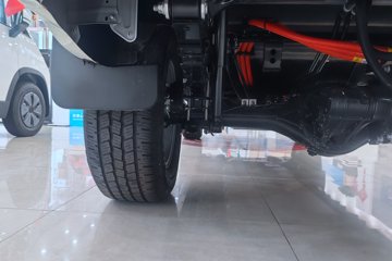 ���� �󽫾�EV 2025�� ��׼�� ���� ����˫��Ƥ�� ����ʱ��88kWhͼƬ
