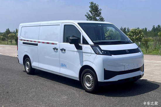 Զ������V8E 2025�� �ǻ۰� 2�� ���綯��ջ��� ����51.4kWh