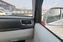 SRM鑫源 新海狮X30L 2025款 冠军版 1.5L汽油 110马力 6座 中央空调 轻客