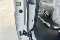 SRM鑫源 新海狮X30L 2025款 冠军版 1.5L汽油 110马力 6座 中央空调 轻客