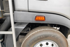 中国重汽HOWO 悍将PRO 180马力 4.15米单排仓栅式轻卡(重汽10档)