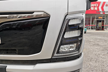 �й�����HOWO ����PRO 180���� 4.15�׵��Ų�դʽ�Ῠ(����10��)ͼƬ