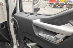 中国重汽HOWO 悍将PRO 180马力 4.15米单排仓栅式轻卡(重汽10档)