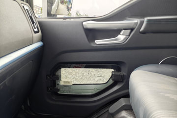 �й�����HOWO ����PRO 180���� 4.15�׵��Ų�դʽ�Ῠ(����10��)ͼƬ