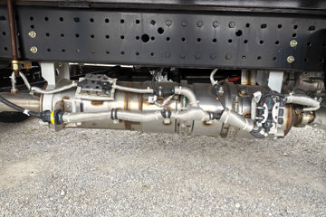 �й�����HOWO ����PRO 180���� 4.15�׵��Ų�դʽ�Ῠ(����10��)ͼƬ