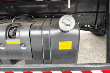 �й�����HOWO ����PRO 180���� 4.15�׵��Ų�դʽ�Ῠ(����10��)ͼƬ