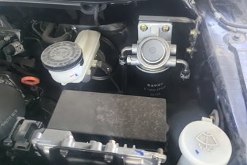 ���� ��ʮ��T30̽�ռ� 2024�� ������ 3.0T���� 143���� ���� �Զ�˫��Ƥ��ͼƬ