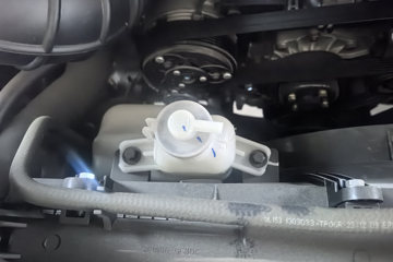 ���� ��ʮ��T30̽�ռ� 2024�� ������ 3.0T���� 143���� ���� �Զ�˫��Ƥ��ͼƬ