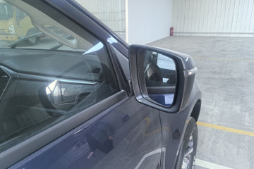 ���� ��ʮ��T30̽�ռ� 2024�� ������ 3.0T���� 143���� ���� �Զ�˫��Ƥ��ͼƬ