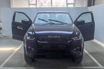 ���� ��ʮ��T30̽�ռ� 2024�� ������ 3.0T���� 143���� ���� �Զ�˫��Ƥ��ͼƬ