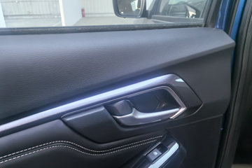 ���� ��ʮ��T30̽�ռ� 2024�� ������ 3.0T���� 143���� ���� �Զ�˫��Ƥ��ͼƬ