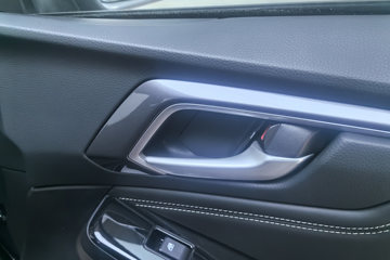 ���� ��ʮ��T30̽�ռ� 2024�� ������ 3.0T���� 143���� ���� �Զ�˫��Ƥ��ͼƬ