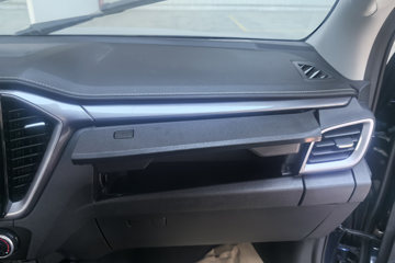 ���� ��ʮ��T30̽�ռ� 2024�� ������ 3.0T���� 143���� ���� �Զ�˫��Ƥ��ͼƬ