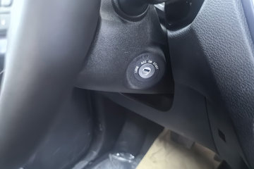 ���� ��ʮ��T30̽�ռ� 2024�� ������ 3.0T���� 143���� ���� �Զ�˫��Ƥ��ͼƬ