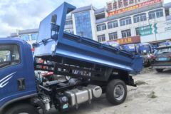 中国重汽成都商用车 V1 160马力 4X2 3.15米自卸车