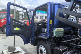 勇士M1&nbsp;自卸车驾驶室                                               图片