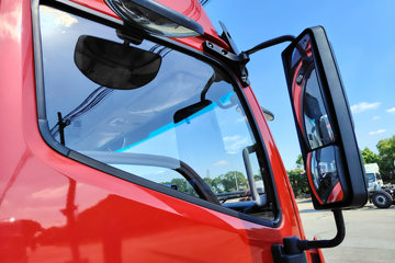 ŷ������ 4.5L���� 240���� 4X2 ��ʿ��8�� 9.8����ʽ�ػ���ͼƬ