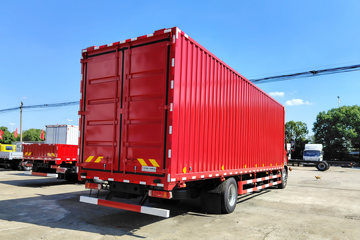 ŷ������ 4.5L���� 240���� 4X2 ��ʿ��8�� 9.8����ʽ�ػ���ͼƬ
