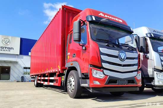 ŷ������ 4.5L���� 240���� 4X2 ��ʿ��8�� 9.8����ʽ�ػ���