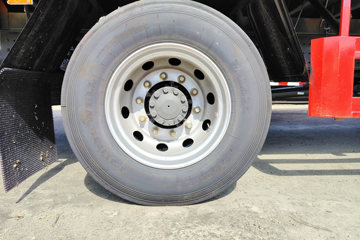 ŷ������ 4.5L���� 240���� 4X2 ��ʿ��8�� 9.8����ʽ�ػ���ͼƬ