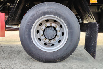 ŷ������ 4.5L���� 240���� 4X2 ��ʿ��8�� 9.8����ʽ�ػ���ͼƬ
