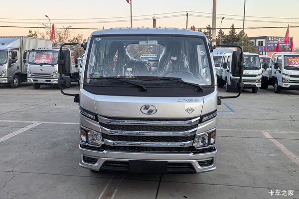 上汽跃进 福星S100V 130马力 蒙沃5档 液刹 4.2米单排仓栅式微卡