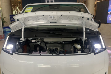 Զ�� ȫ������V7E���ܰ� 2025�� �Ǹ��� 7�� ���綯��� ����51.4kWhͼƬ