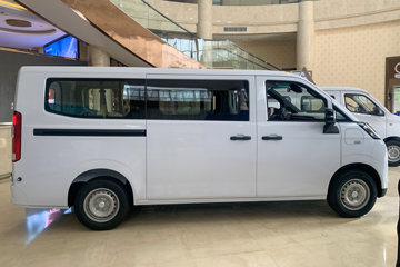 Զ�� ȫ������V7E���ܰ� 2025�� �Ǹ��� 7�� ���綯��� ����51.4kWhͼƬ