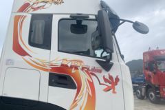 东风天锦KR PLUS 2025款 7L柴油 330马力 4X2 法士特10档 9.6米厢式载货车 东风天锦KR PLUS 2025款 7L柴油 330马力 4X2 法士特10档 9.6米厢式载货车