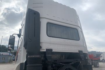 �������KR PLUS 2025�� 7L���� 330���� 4X2 ��ʿ��10�� 9.6����ʽ�ػ���ͼƬ