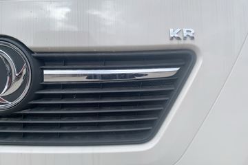 �������KR PLUS 2025�� 7L���� 330���� 4X2 ��ʿ��10�� 9.6����ʽ�ػ���ͼƬ