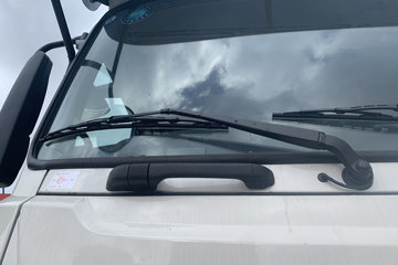 �������KR PLUS 2025�� 7L���� 330���� 4X2 ��ʿ��10�� 9.6����ʽ�ػ���ͼƬ