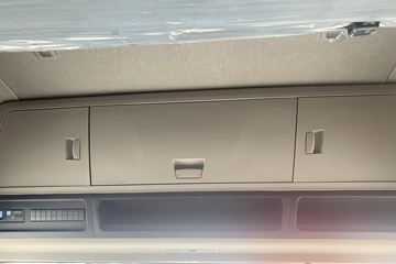 �������KR PLUS 2025�� 7L���� 330���� 4X2 ��ʿ��10�� 9.6����ʽ�ػ���ͼƬ