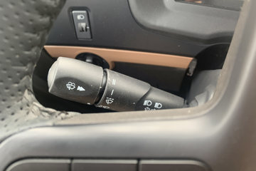 �������KR PLUS 2025�� 7L���� 330���� 4X2 ��ʿ��10�� 9.6����ʽ�ػ���ͼƬ