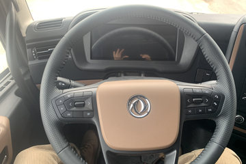 �������KR PLUS 2025�� 7L���� 330���� 4X2 ��ʿ��10�� 9.6����ʽ�ػ���ͼƬ