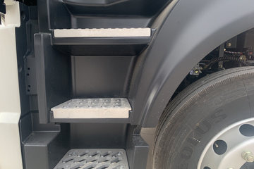 �������KR PLUS 2025�� 7L���� 330���� 4X2 ��ʿ��10�� 9.6����ʽ�ػ���ͼƬ