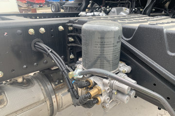 �������KR PLUS 2025�� 7L���� 330���� 4X2 ��ʿ��10�� 9.6����ʽ�ػ���ͼƬ