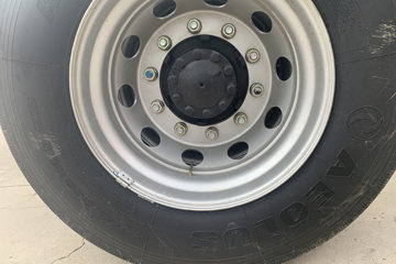 �������KR PLUS 2025�� 7L���� 330���� 4X2 ��ʿ��10�� 9.6����ʽ�ػ���ͼƬ