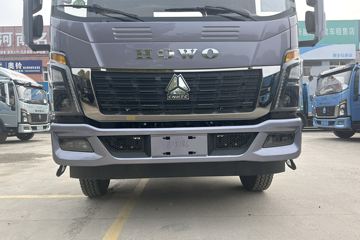 ����HOWOͳ˧ 2.5L���� 185���� �й�����12�� 4.15�׵��Ų�դʽ�ῨͼƬ