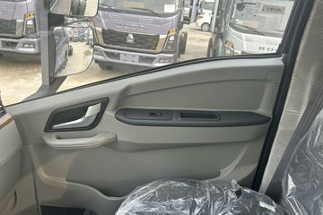 ����HOWOͳ˧ 2.5L���� 185���� �й�����12�� 4.15�׵��Ų�դʽ�ῨͼƬ