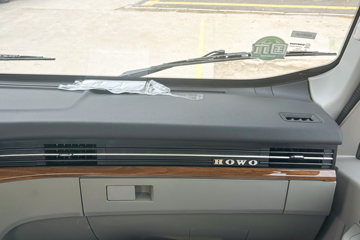 ����HOWOͳ˧ 2.5L���� 185���� �й�����12�� 4.15�׵��Ų�դʽ�ῨͼƬ