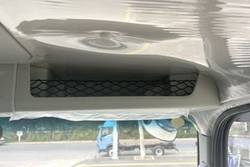 ����HOWOͳ˧ 2.5L���� 185���� �й�����12�� 4.15�׵��Ų�դʽ�ῨͼƬ